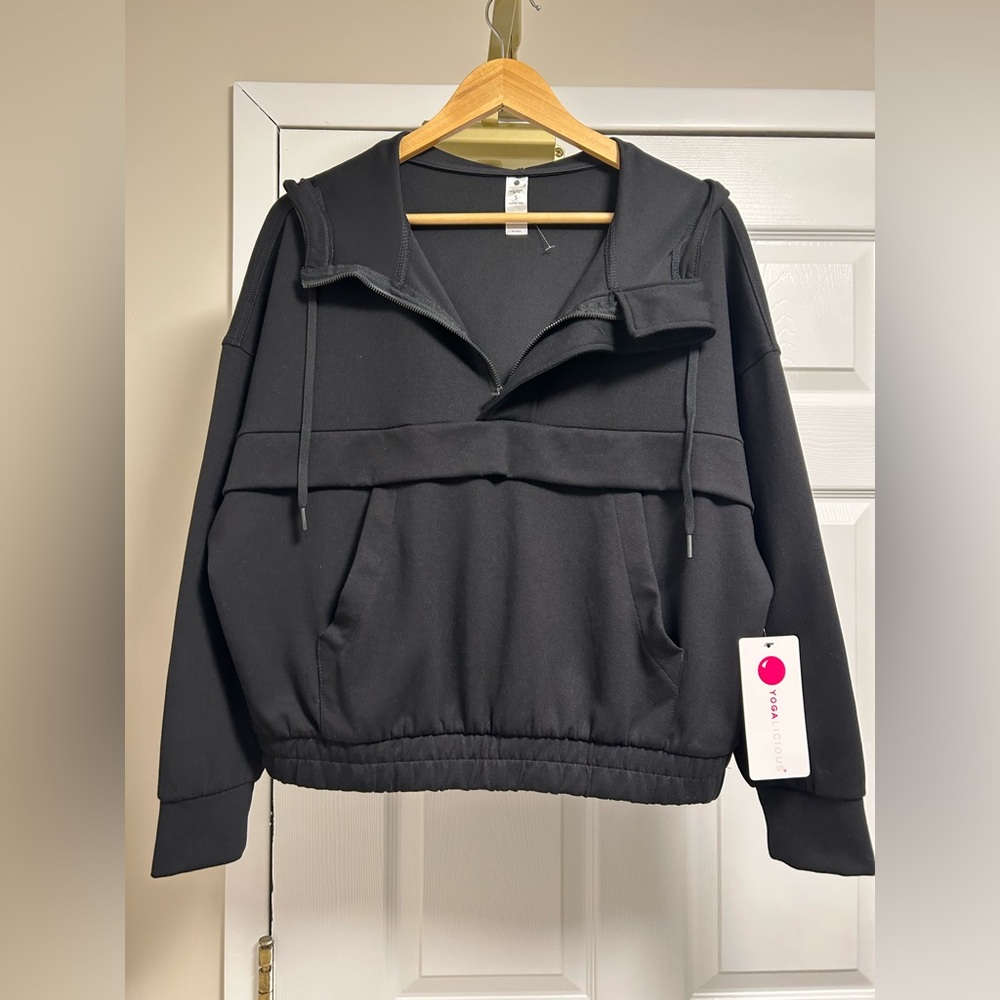 Yogalicious Black Hoodie Size S